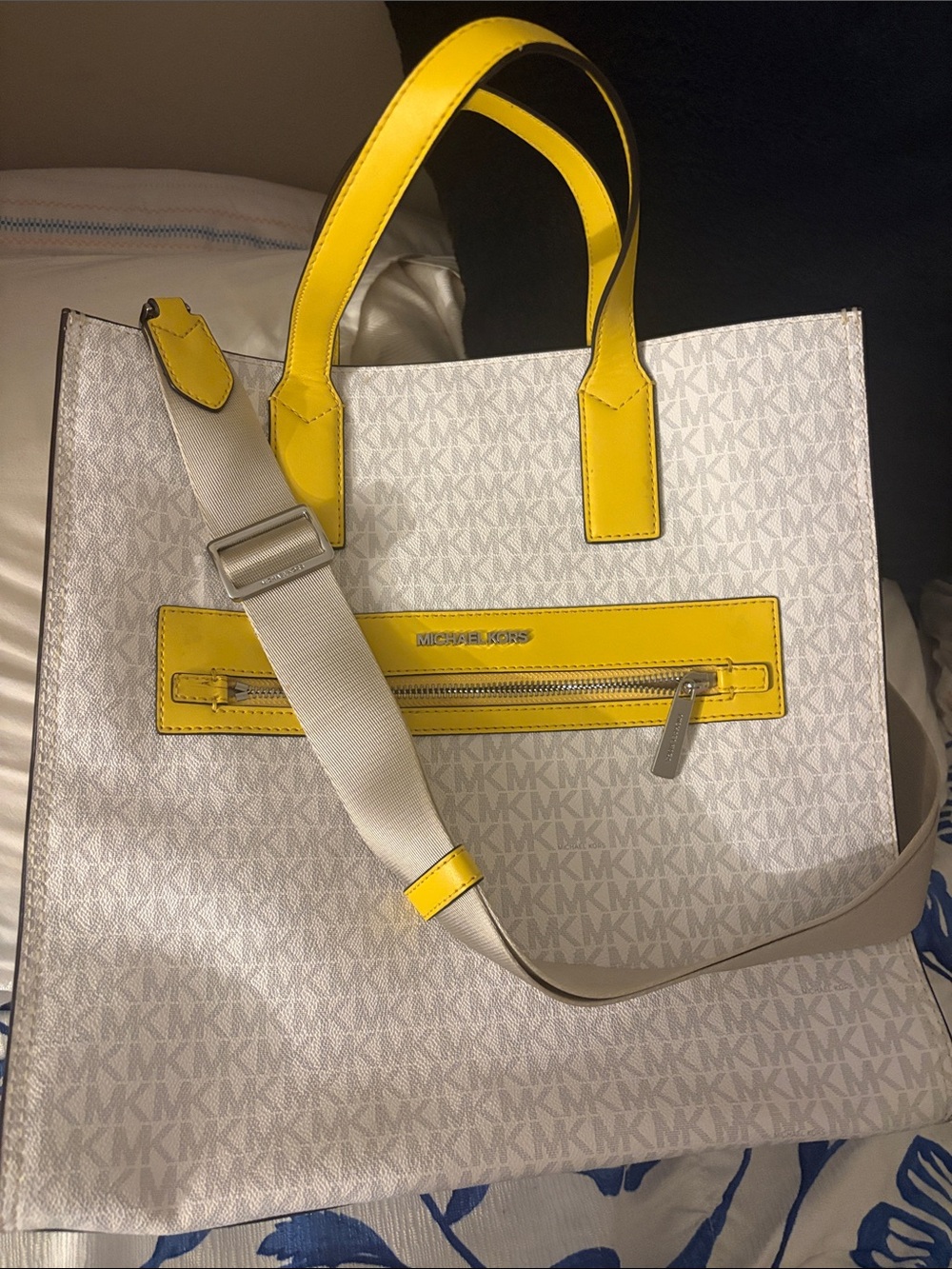 Michael Kors White Tote with Yellow Trim & Handles - Picture 1 of 1